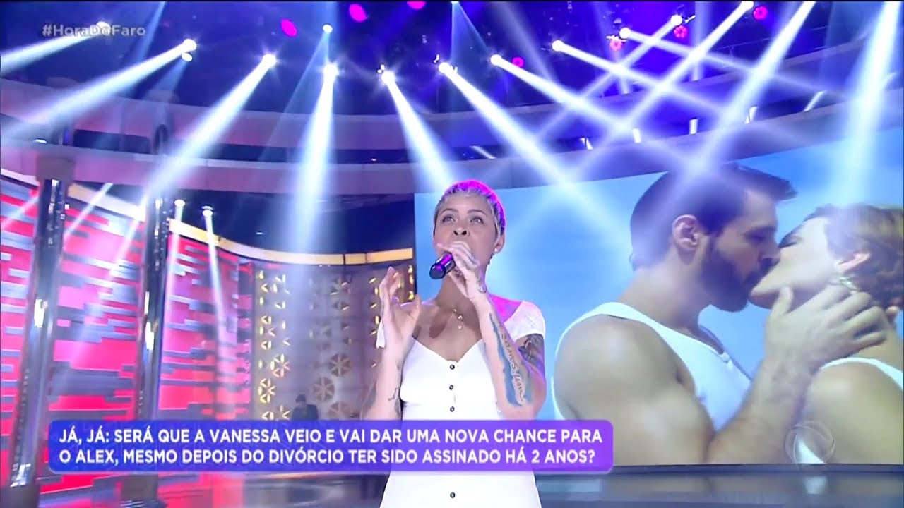 Kell Smith canta sucesso de Top&iacute;ssima no quadro Te Quero de Volta