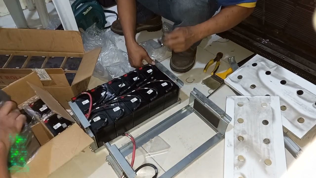 GXT4 6KVA Server UPS Battery Replacement 40 Pcs 12.5V Batteries | Emerson Liebert Tagalog