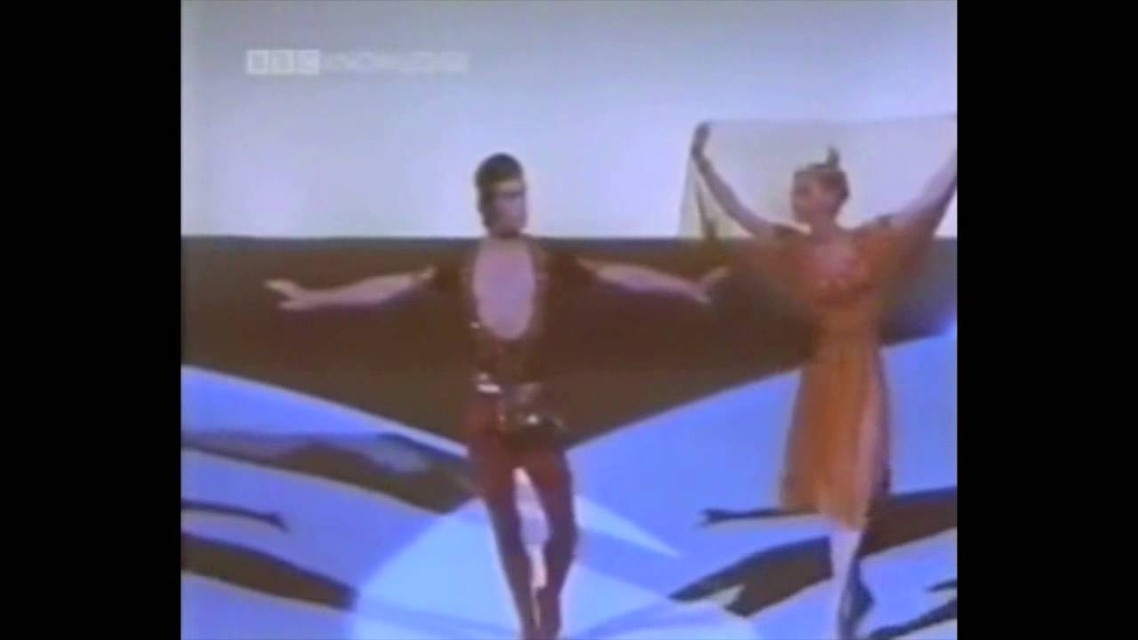 Frederick Ashton Rehearses Antoinette Sibley and Anthony Dowell in ‘Meditation from Thaïs’ (1971)