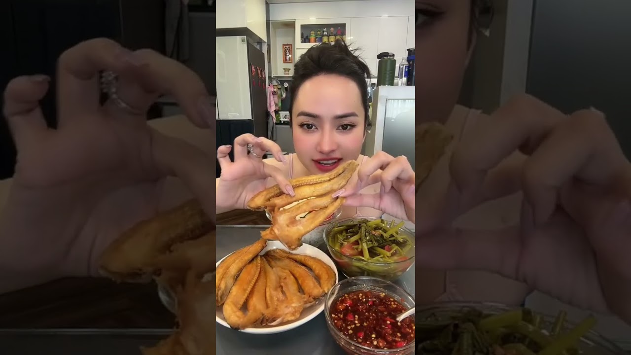 Mời mọi người Mukbang Cơm Khô Cá Lóc Chấm Mắm Me với em nghen