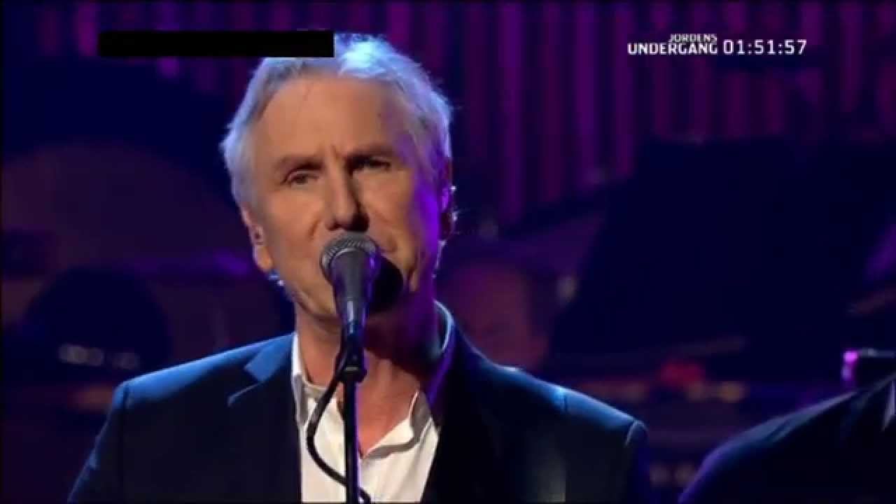 De første kærester på månen / tv-2 & DR UnderholdningsOrkestret (live)