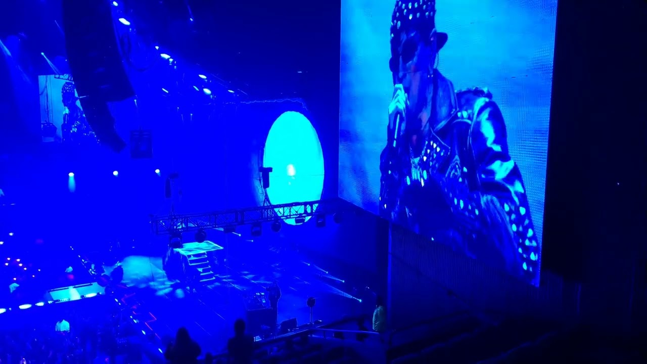 C.R.O - AQUELLA NOCHE (VIVO MOVISTAR ARENA 2025)