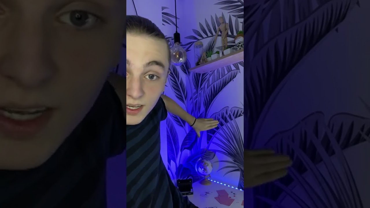 Tuto pour faire appara&icirc;tre des cartes &agrave; l&rsquo;infini !!!😱🤯-Redcards #magie #shorts #tutorial