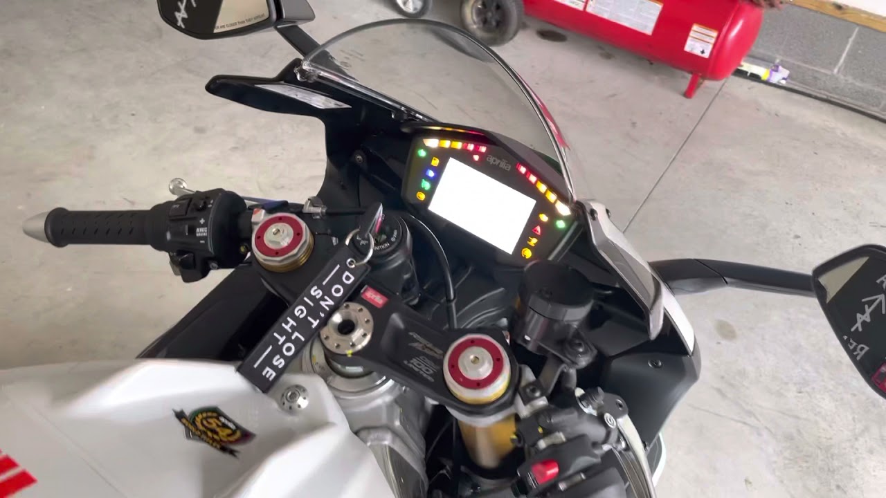 2020 Aprilia Rsv4rr start up and light revs with SC project exhaust