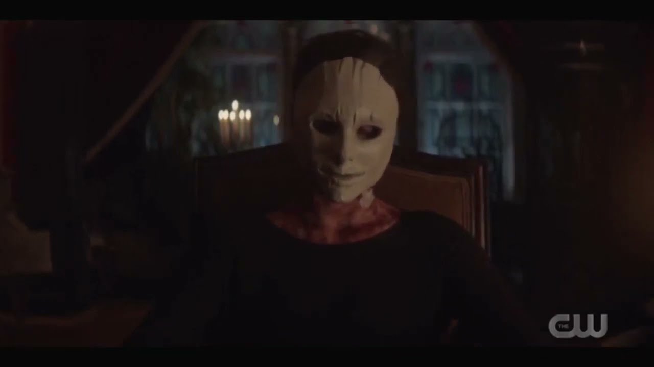 Kate Kane is Hypnotised by Black Mask I Initiate Self Destruct I Batwoman 2x12 Clip