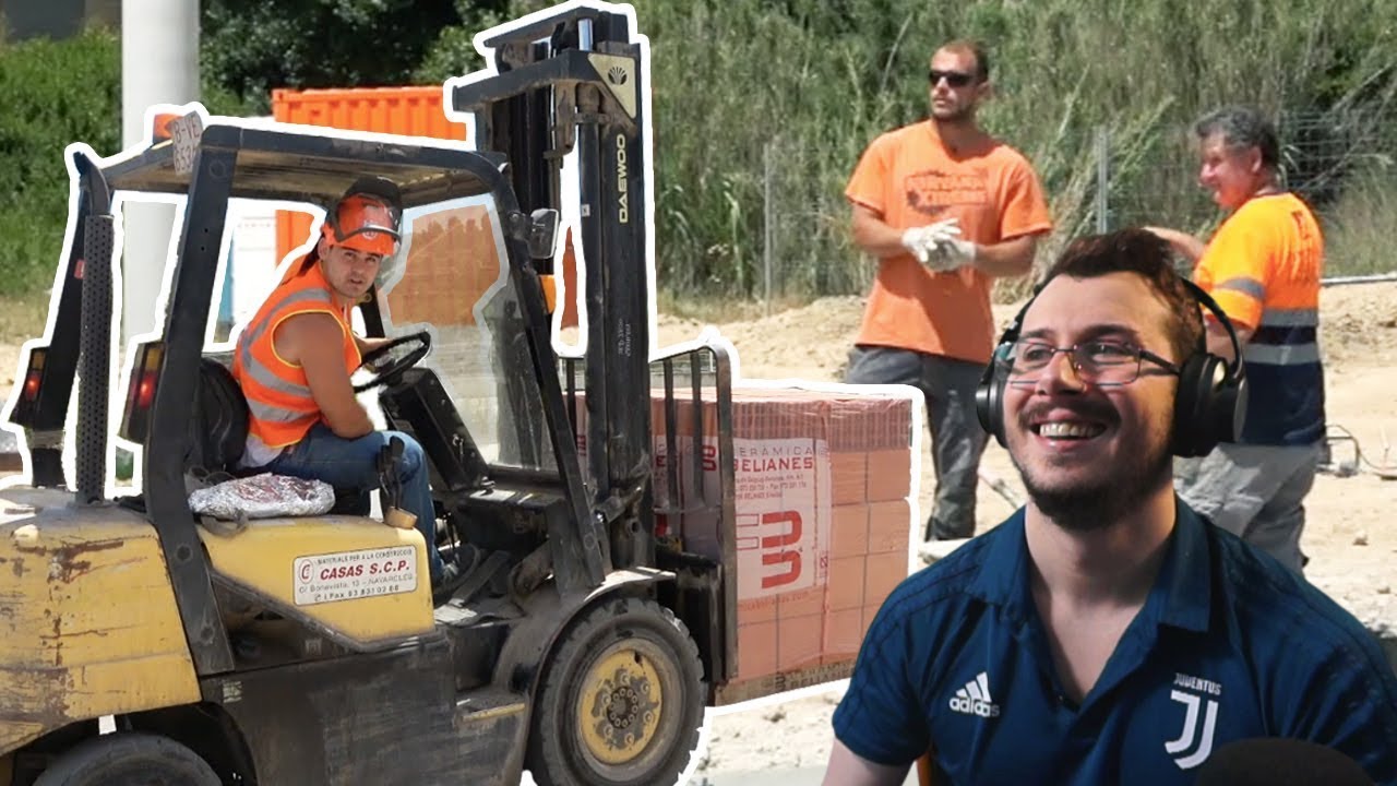Italiano reacciona a Didac Ribot INTENTANDO SER ALBAÑIL 👷🚧