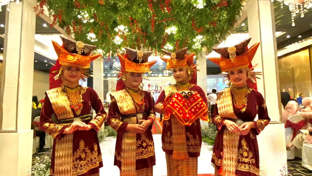 POV: Penyambutan adat minang!! Sanggar tari putri Tanjung Medan!!Tambua Tansa .tari pasambahan