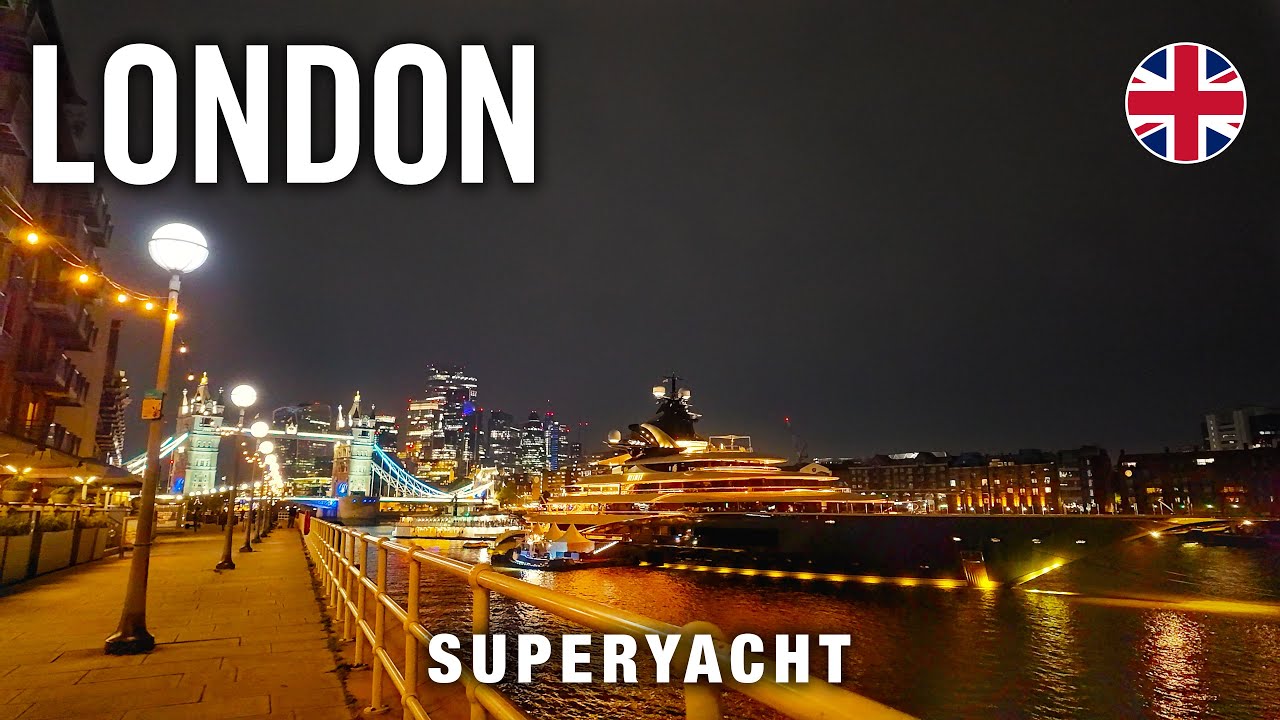 Luxury London Riverside Walking Tour 4K 🇬🇧 Super Yacht at N Greenwich Pier at Night