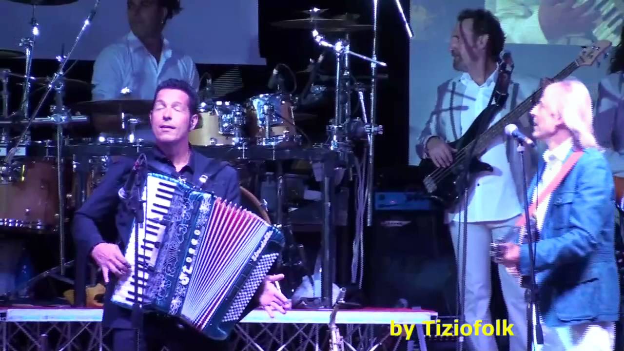 PROFUMO DI PARIGI valzer di Walter Giannarelli del GRANDE EVENTO a Gemmano RN 12 08 2011