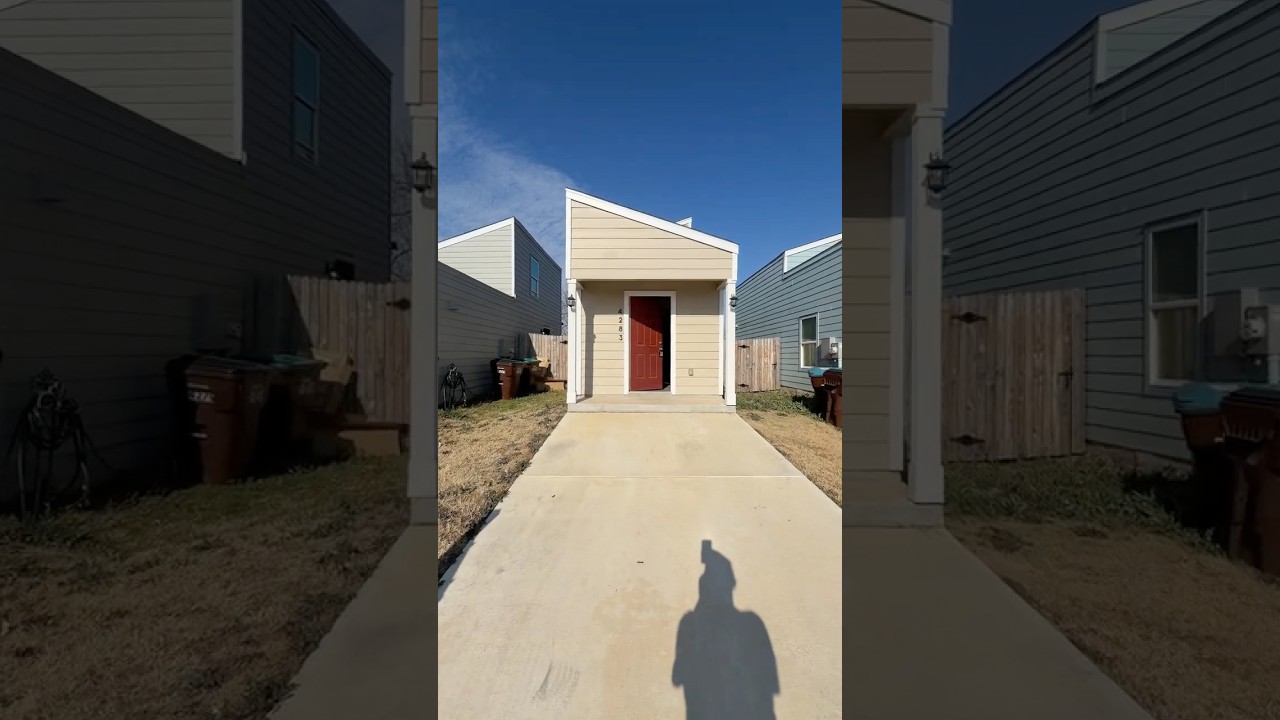 Would You Live in This 520 SqFt Tiny Home in San Antonio for $124,999?! 😳🏡 1 Bed | 1 Bath + Loft!?