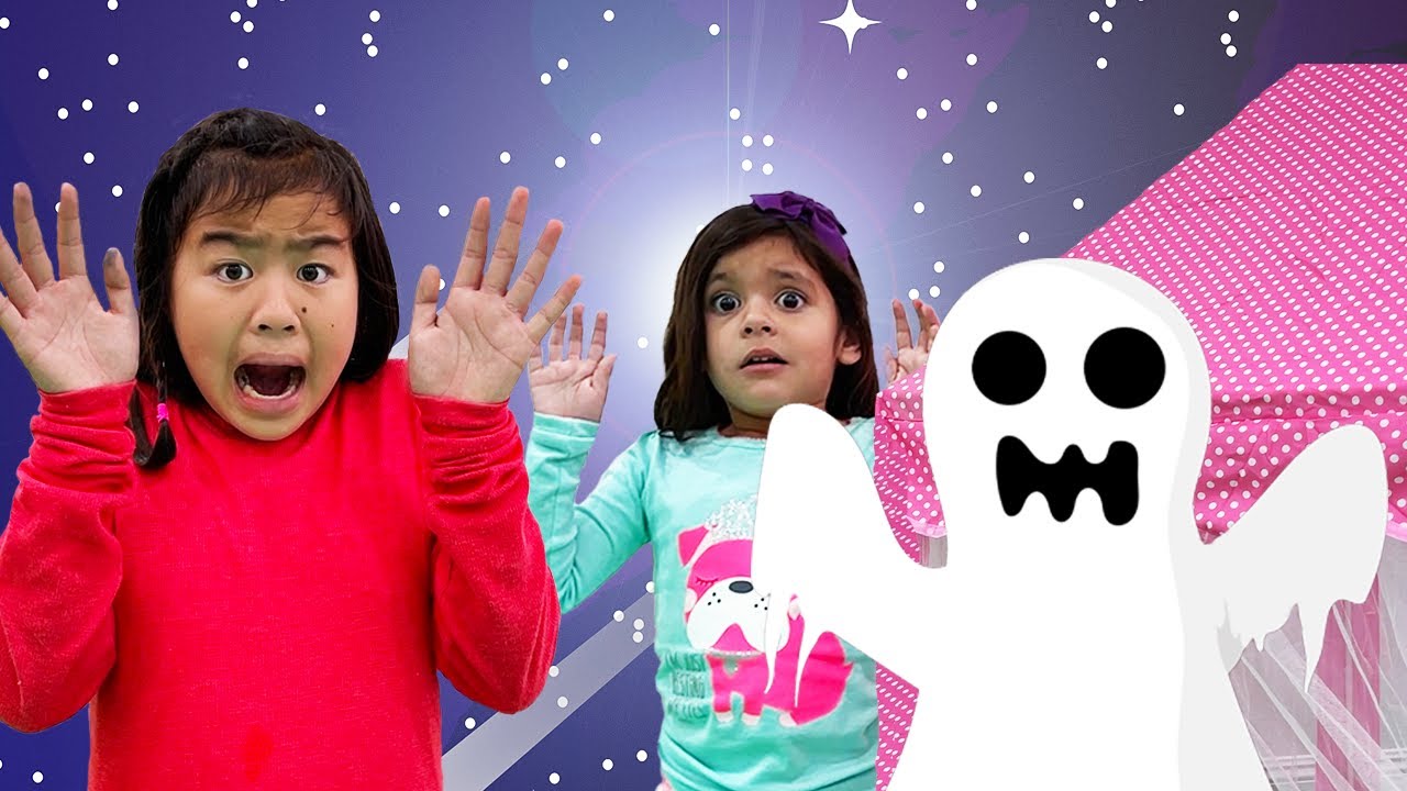 Jannie and Ellie Pretend Play a Camping Sleepover for Kids