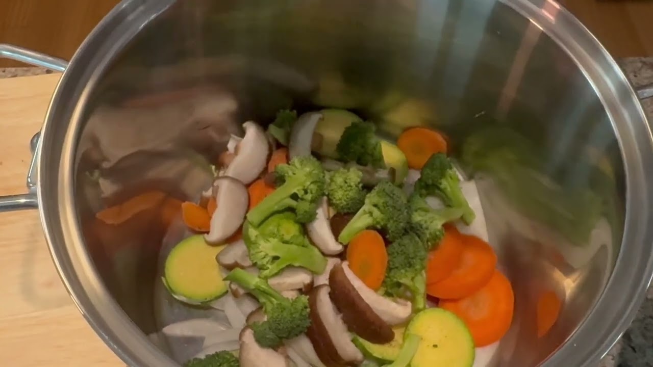 Cooking vegetables WITHOUT Water?