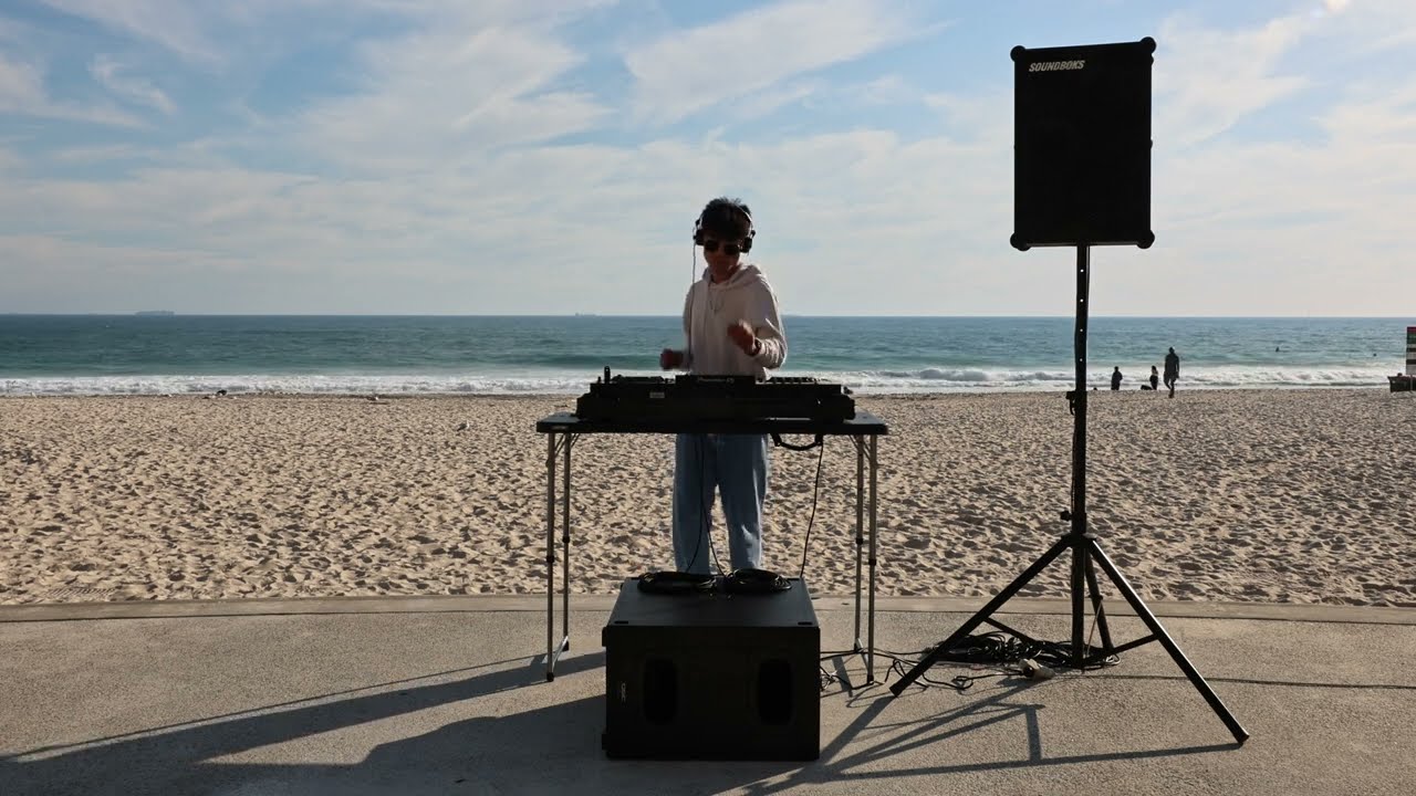 Australian Beach DJ Set | Strictly Tech House