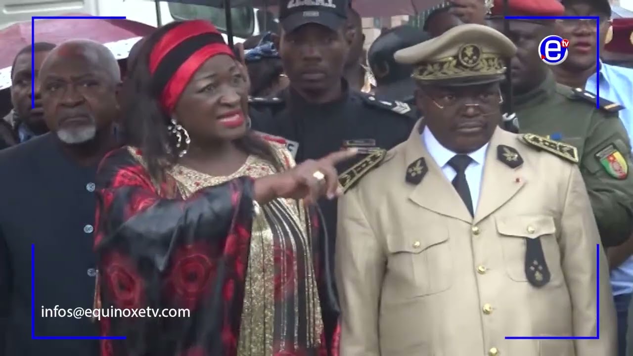 DOUALA: VISITE DE MADAME CELESTINE KETCHA COURTES SUR LES LIEUX DE L'EFFONDREMENT - EQUINOXE TV