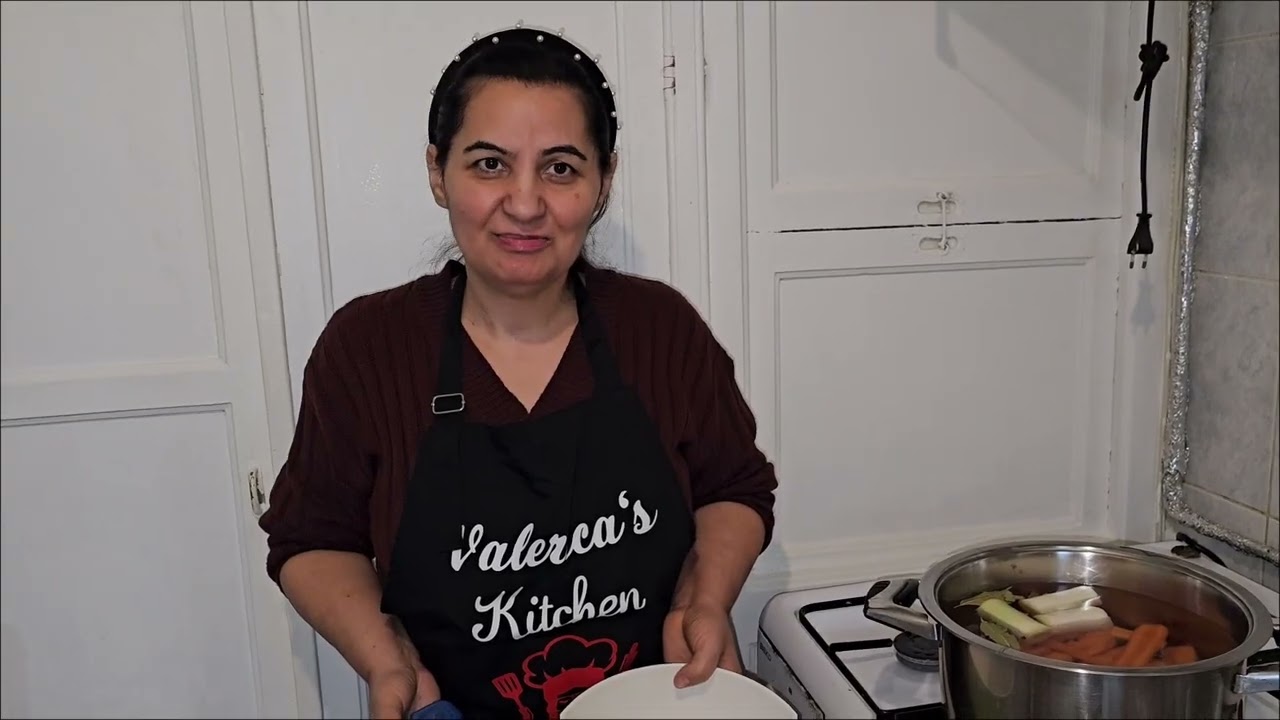 A pregatit mama supa de perpelița cu cartofi dulci si praz .❤️