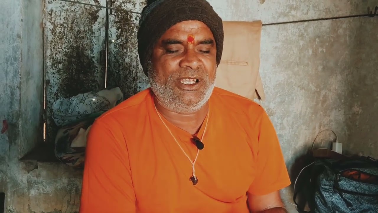 नागा साधु ओमगिरी महाराज ने कहा प्राकृतिक में पेड़ पौधों को बचाना जरूरी है 