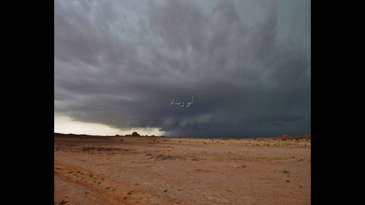 أمطار وبردية الخفج شمال الحائط بحوالي 35 كم يوم الخميس 09 رجب 1435هـ  الموافق 08 مايو 2014م