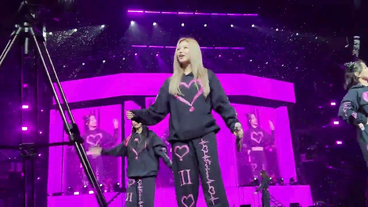 [FANCAM] 220227 트와이스 (TWICE) Concert 4th World Tour III New York UBS Arena 