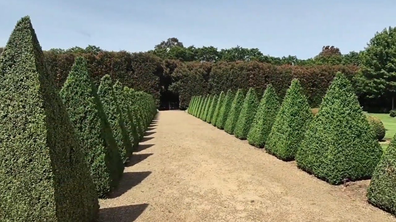 ALOWYN WHIMSICAL GARDENS