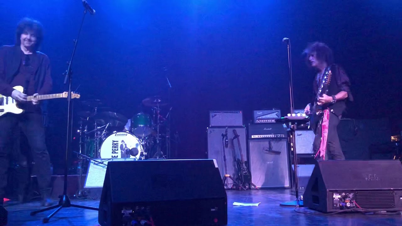 Joe Perry: East Coast West Coast (w/Charlie Farren & Brad Whitford), Live in Boston 4/18/2018