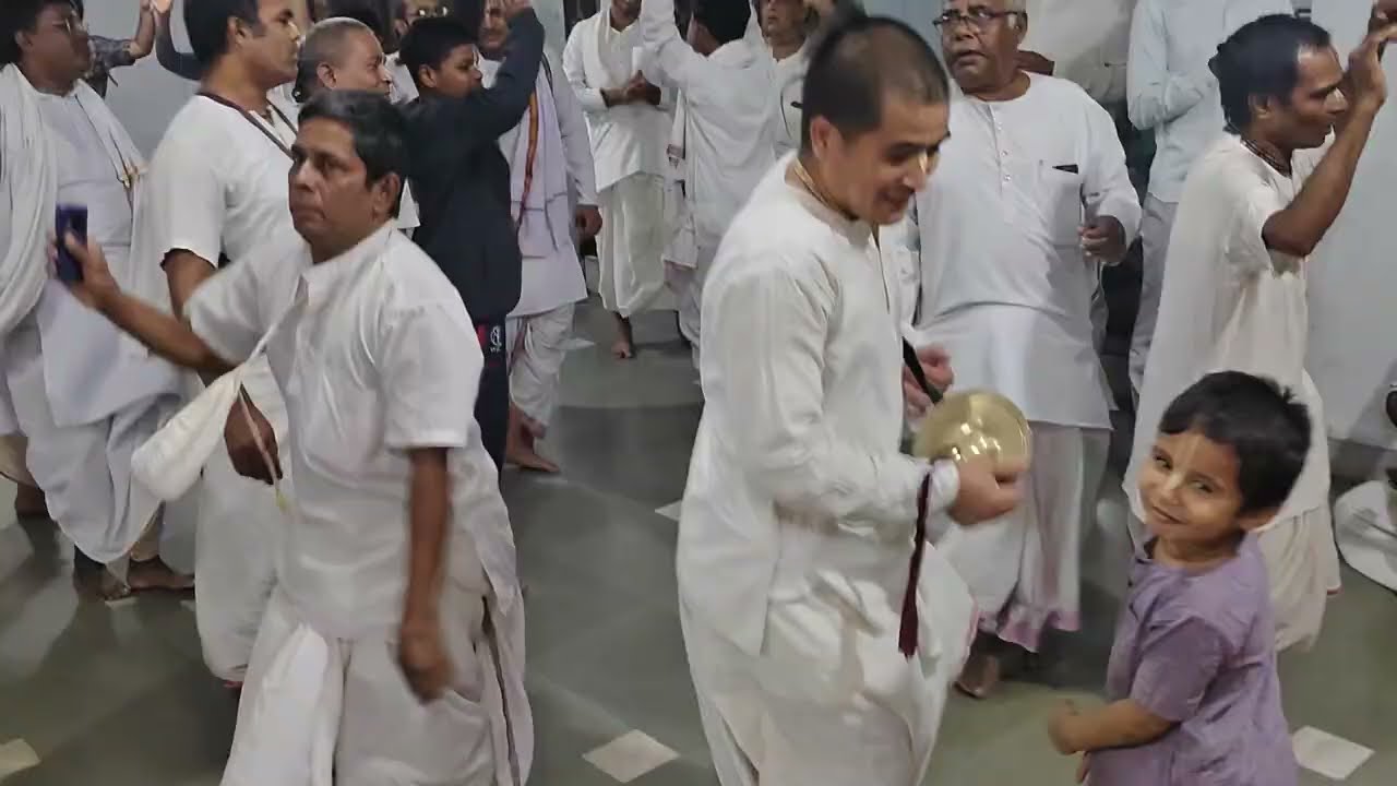 Hare Krishna Mahamantra Kirtan dance 🙏 | HG Bhupati Chaitanya Das Prabhu | Full Kirtan