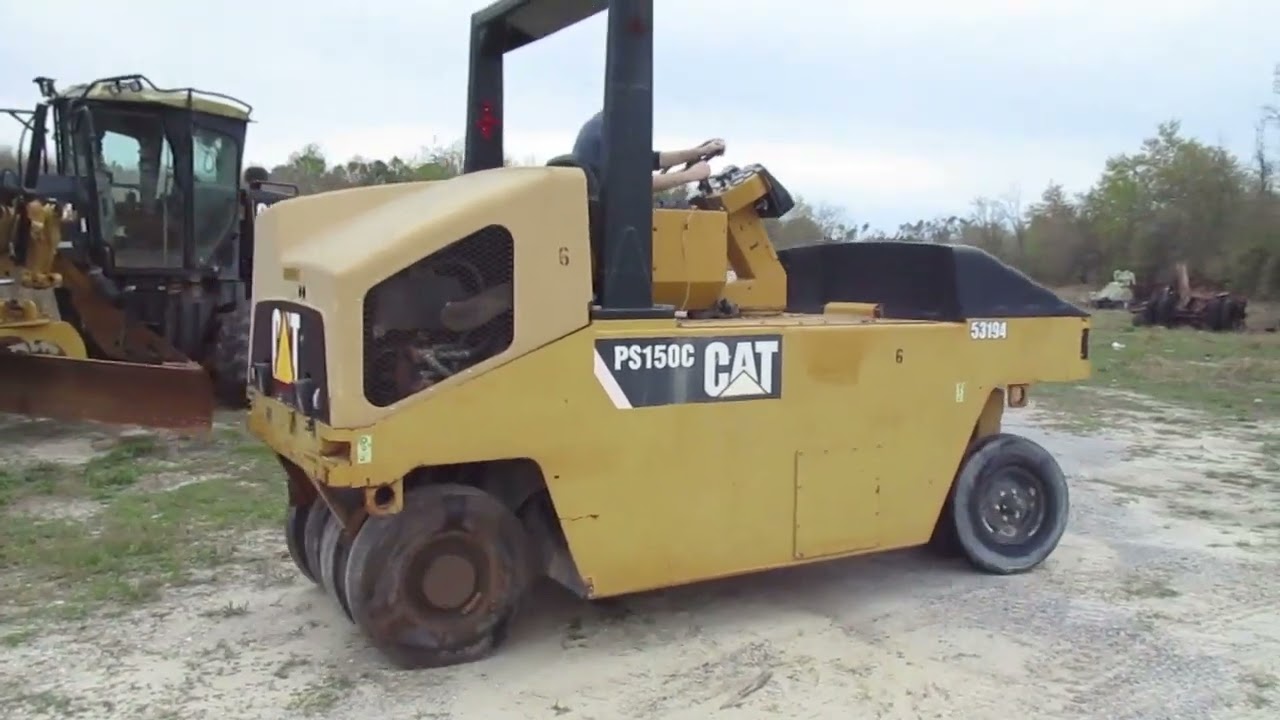 GovDeals: 2007 Caterpillar PS150C 9 Wheel Pneumatic Roller