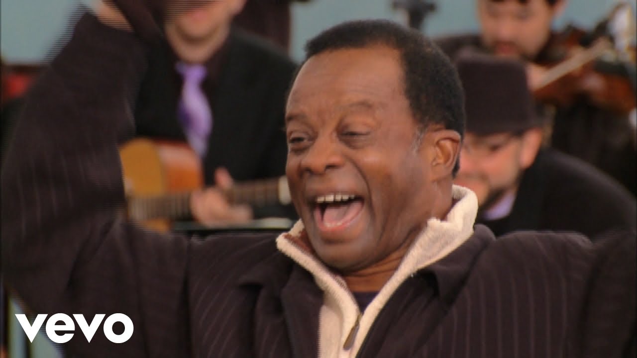 Bill & Gloria Gaither - Amen [Live] ft. Larnelle Harris