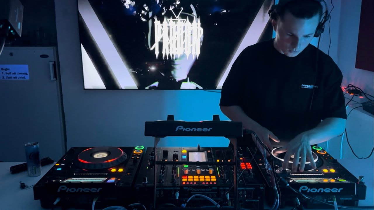 Is This Better Than HARD Techno? My First Schranz Set! | NoPardon