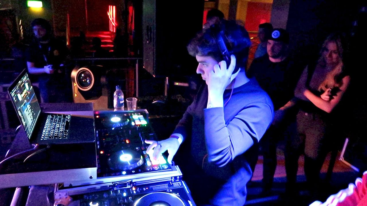 MY FIRST DJ SHOW