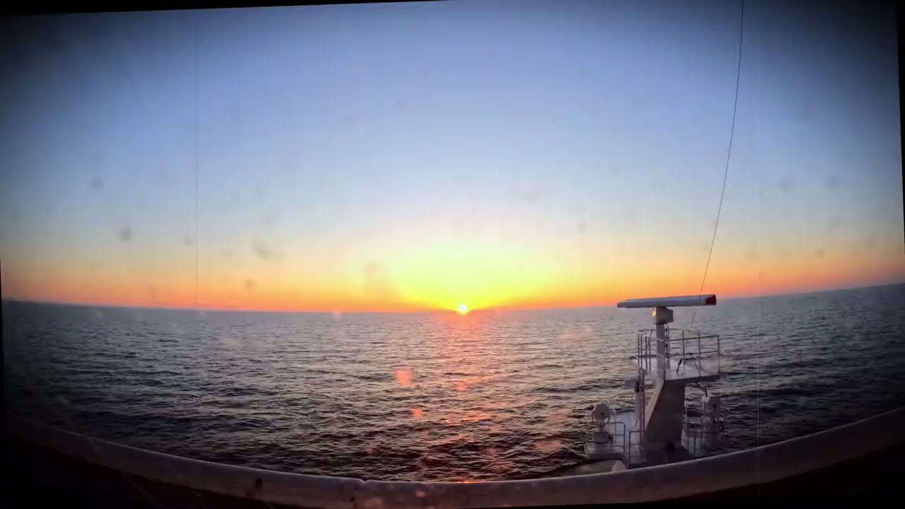 Закат в Балтийском море.