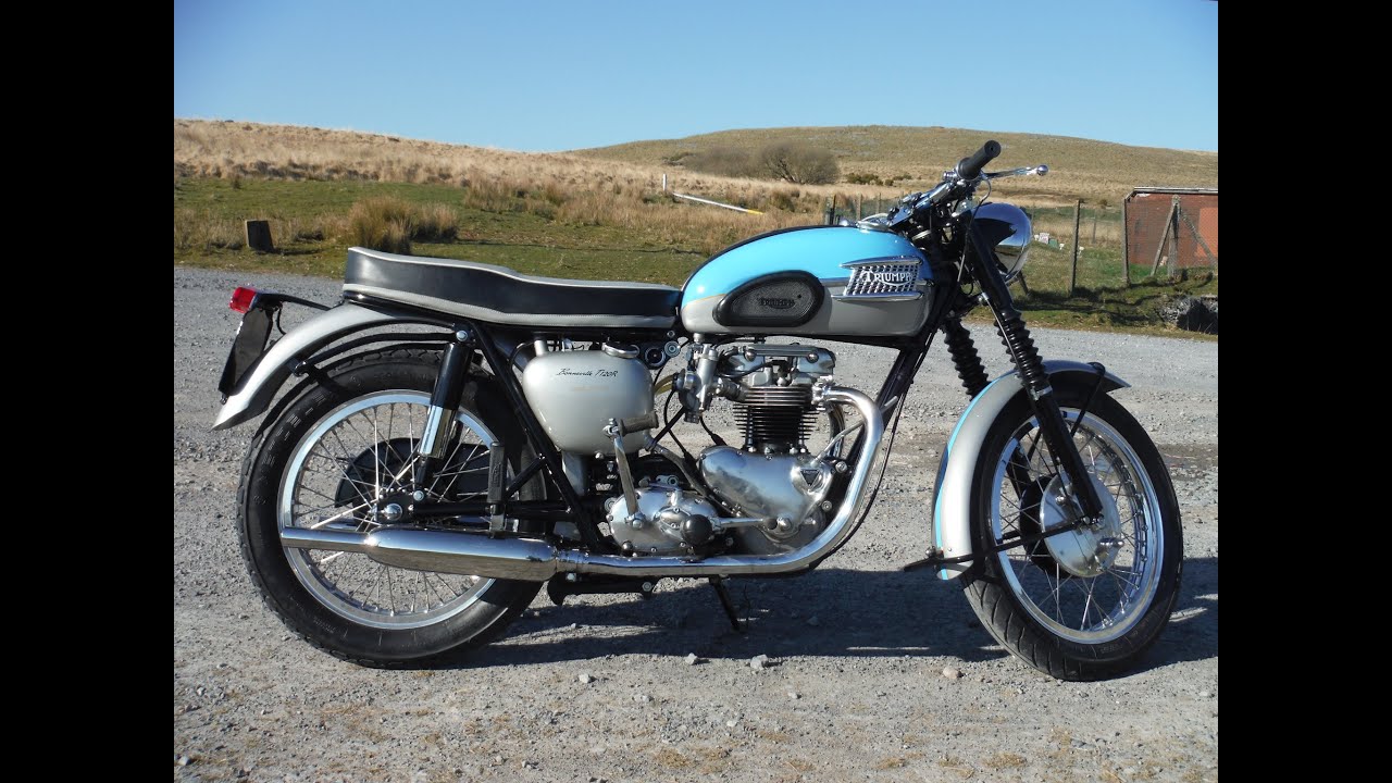 Triumph pre unit Bonneville T120R - In for recommissioning Black Mountain test ride part 1.