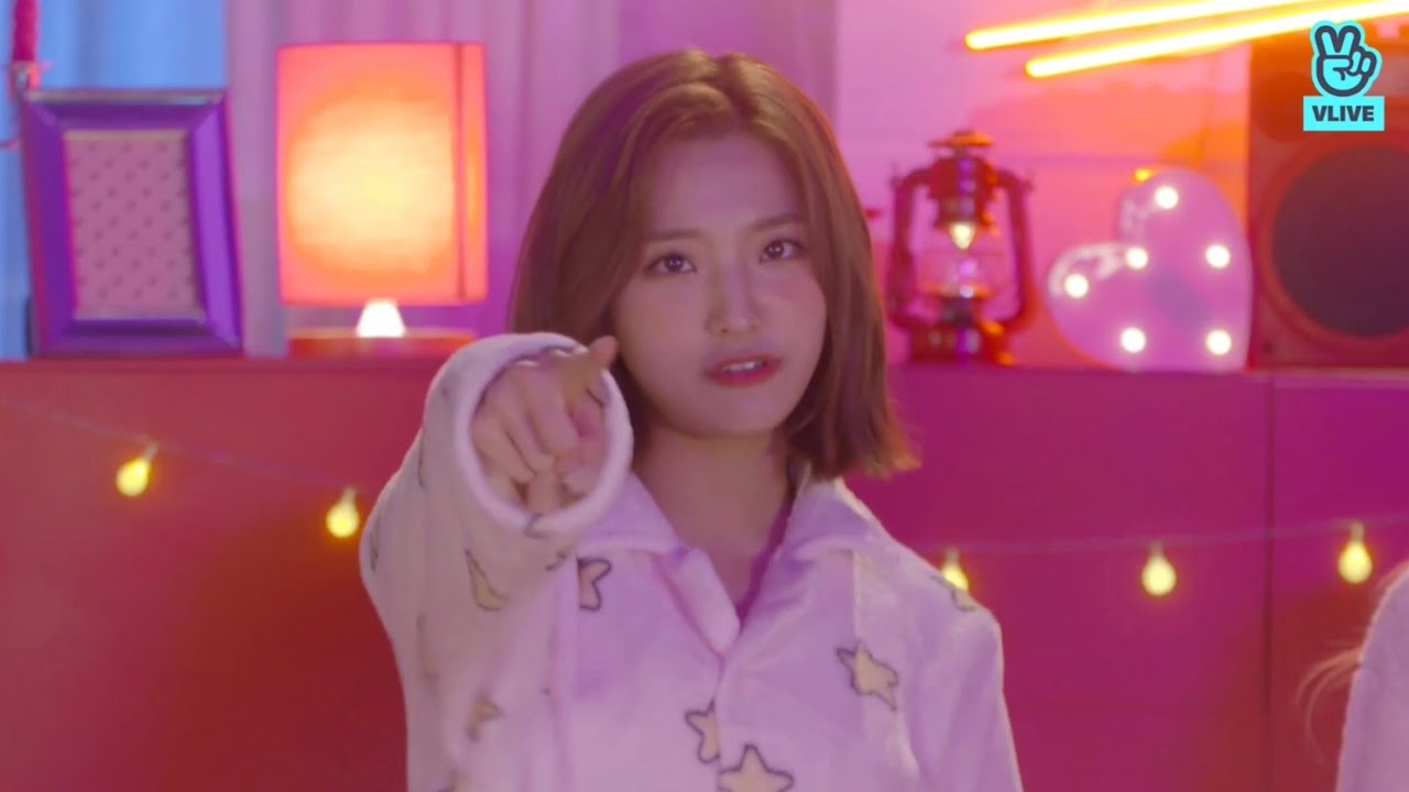 프로미스나인 눕방라이브 (FULL 버전) 멤버들 갓난애기때..ㅋ🩵