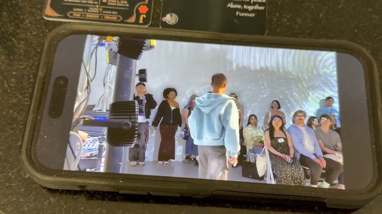 The Internet of Experiences: Walking the swagmark buladog on Broadway. Run(way)Time - Dedalus Labs