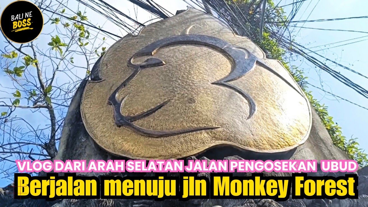Berjalan kaki menelusuri jalan Pengosekan ke pertigaan jalan Monkey Forest Ubud 