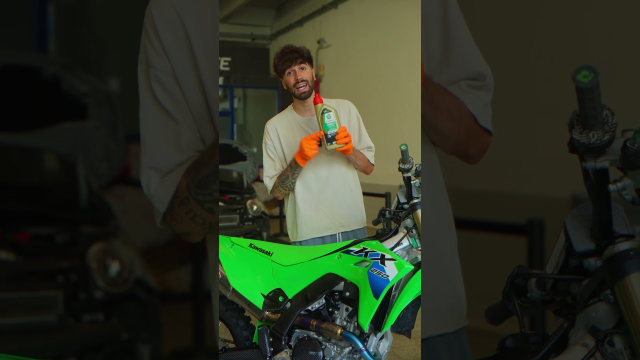 Mi prendo cura della mia moto a 360&deg; grazie ai prodotti di #Castrol #CastrolPOWER1 #oil #adv