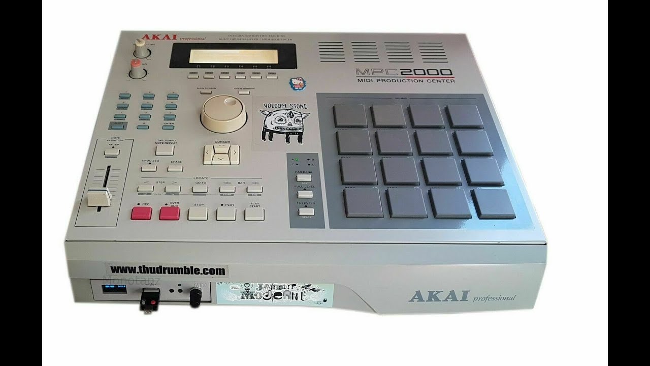 Akai MPC2000 / MPC2000XL with Gotek USB floppy emulator drive (FlashFloppy HxC compatible)
