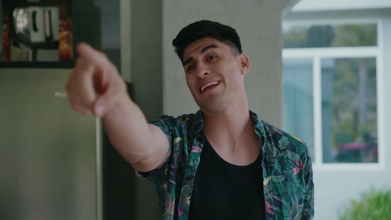 Bobby, Wanna Get In the Pool?