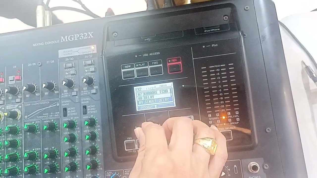 Clinic mixer