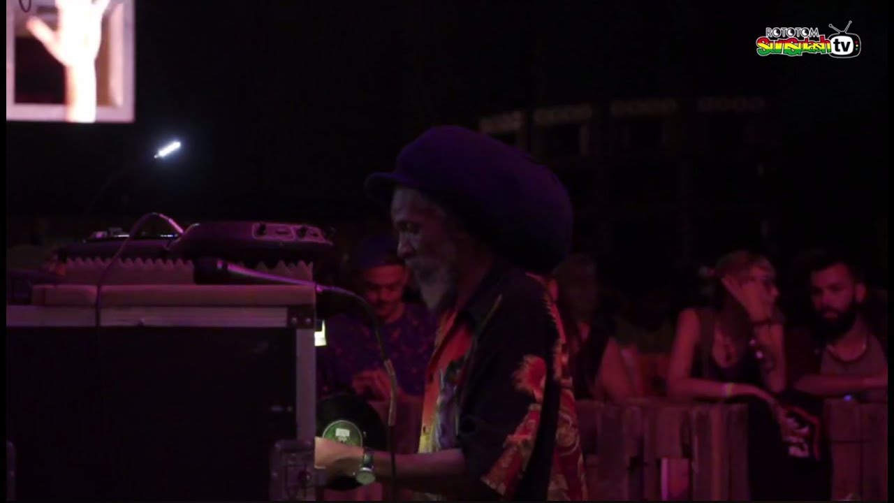 Jah Shaka plays MDC ft. Queen Omega - Real Lioness @ Rototom 2018