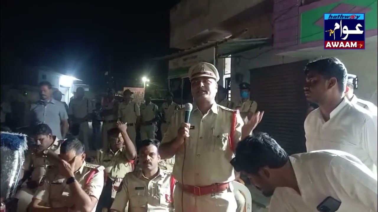 6 Twon Police Stn Nizamabad Area may Police ka Flag march..Shaour Bedari ijlaas..