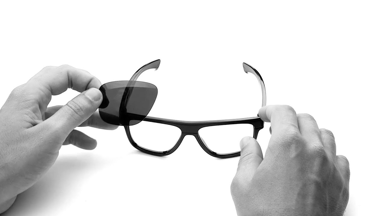 Oakley Breadbox Lens Replacement & Installation Instructions