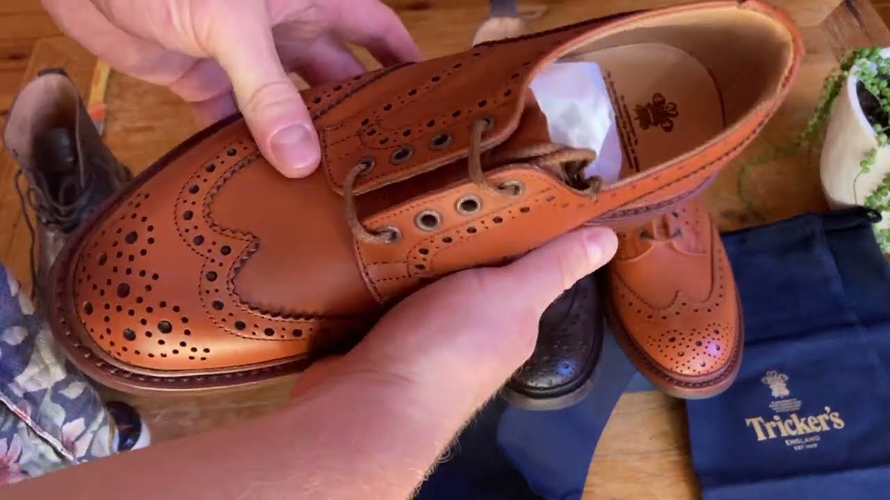 Tricker's Bourton Country Shoe C-Shade Tan - Size 8.5 on the 4444 Last - Trickers Bourton Brogue