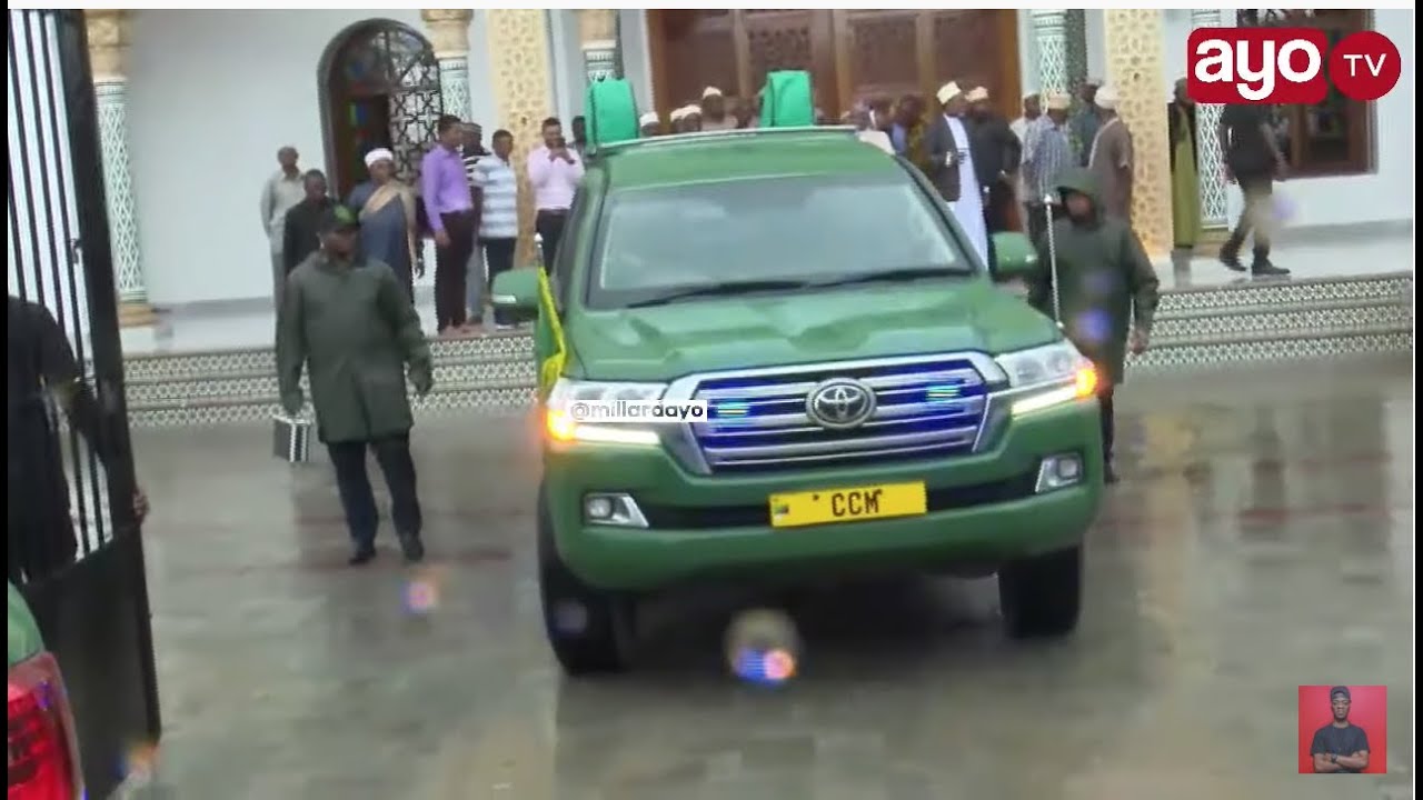 RAIS MAGUFULI ALIVYOINGIA MSIKITINI, ASIMULIA ALIVYOULIZWA MASWALI NA MFALME
