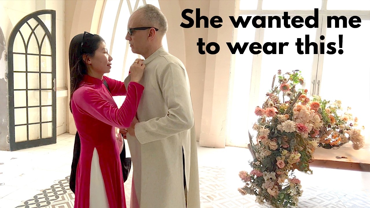 Enjoying day with friends in traditional Ao dai dress!