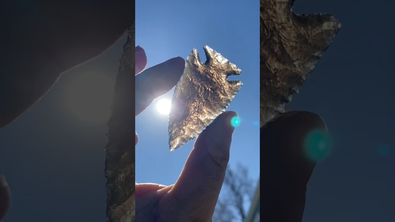 Thinning Obsidian Flake #flintknapping #obsidian #primitivetechnology #archery