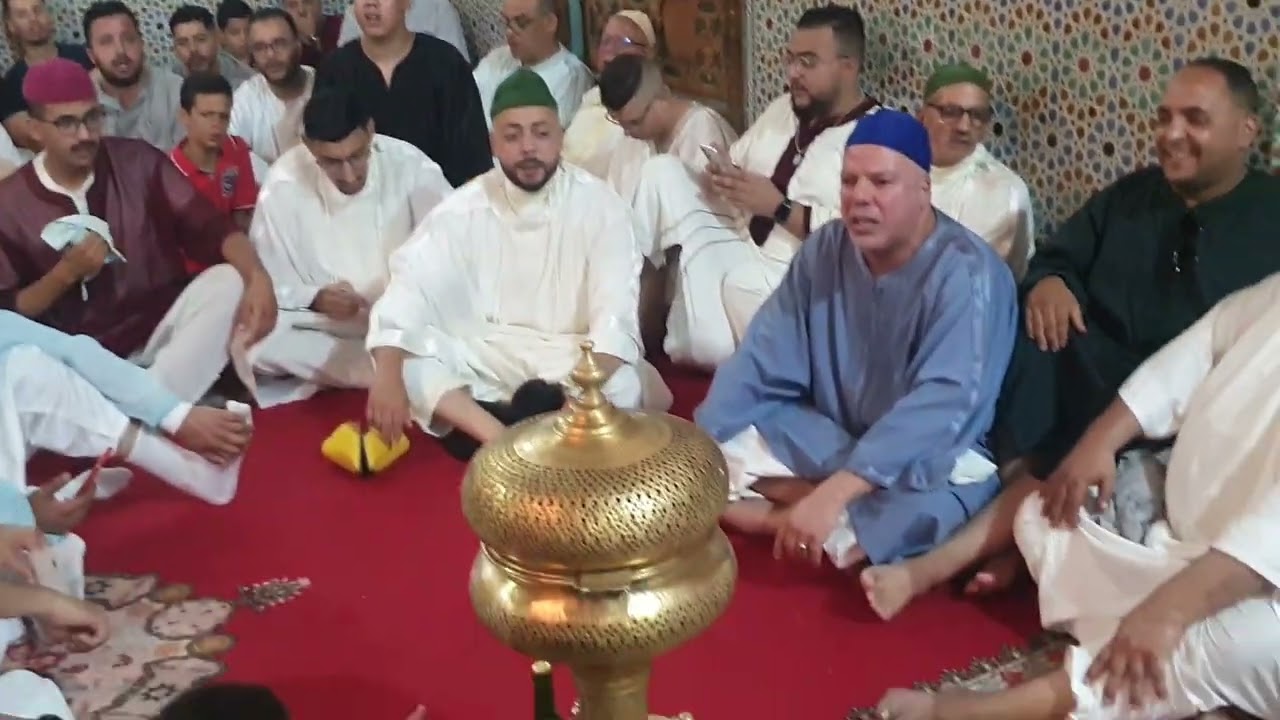 حزب سبحان الدايم من الطائفة العيساوية المكناسية برآسة المقدم عبد الصمد الهادف موسم مولاي ادريس زرهون