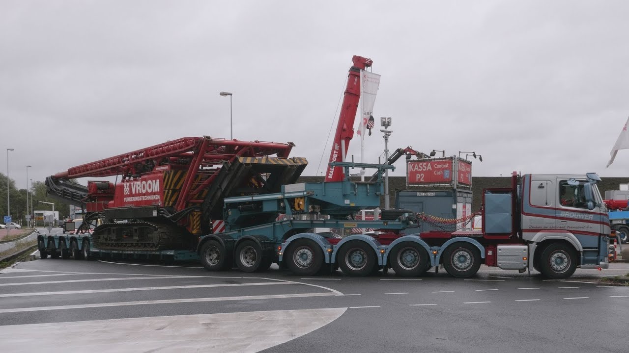 Mackdag 2017 Truckshow Buildup, Trucks arriving, Heavy Haulage, Old timers, Cranes