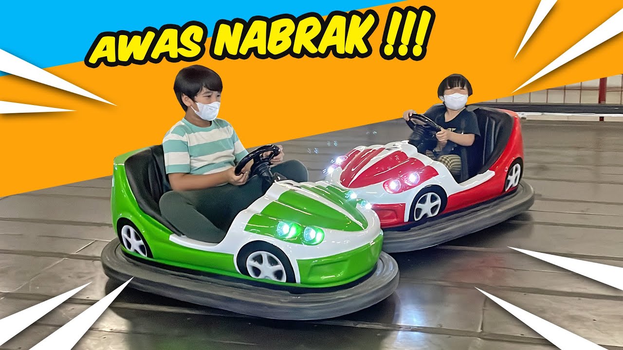 Ziyan Main di Playground Anak Bareng Adik dan Teman Baru