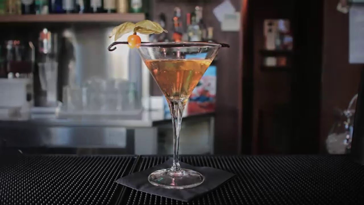 Lady Martini (Video Tutorial) by Luca Loielo Bartender