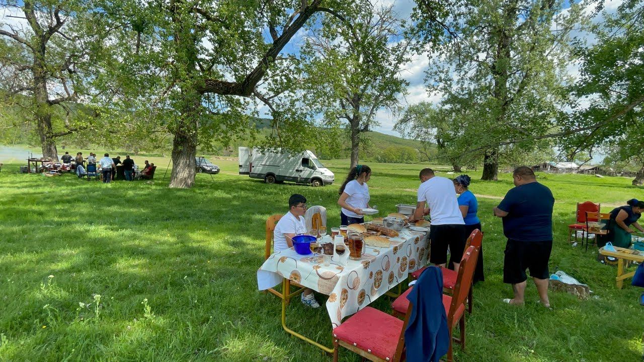 LA STREHAIA SFÂRÂIE GRĂTARELE DE 1 MAI  ! ￼